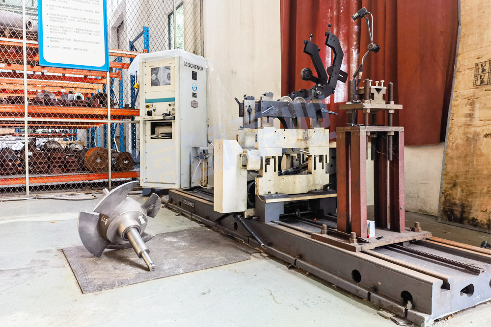 HM4BU卧式动平衡机